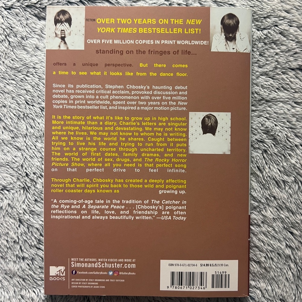 Must-Read Book Bundle - Picture 5 of 7